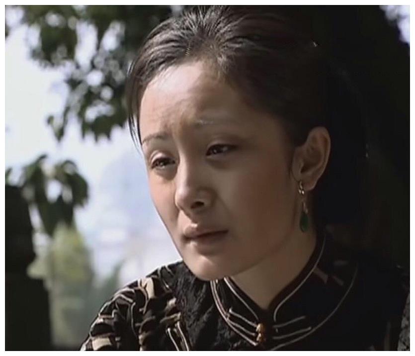 女星挑战老年妆赵丽颖眼神凌厉刘涛女强人戚薇优雅