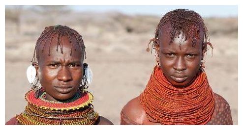 但是这些传说也仅仅是占有两国神话很少的一部分,但是在多贡人那里