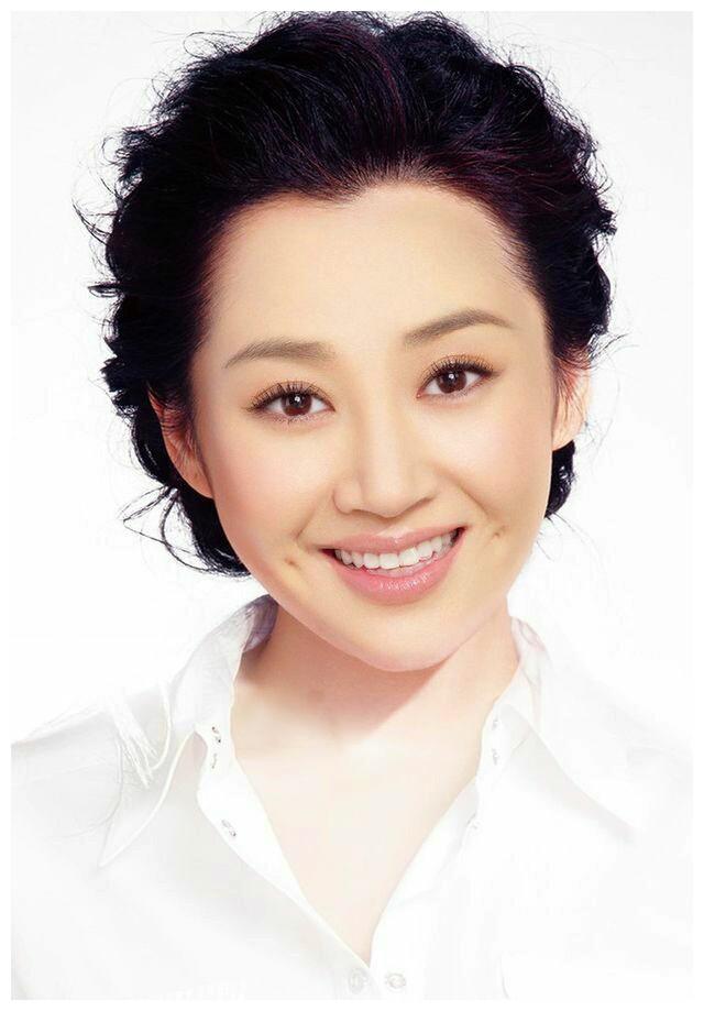 娱乐圈五大梨涡美女pk五大酒窝美女,黎姿惊艳,林心如职业装__财经头条