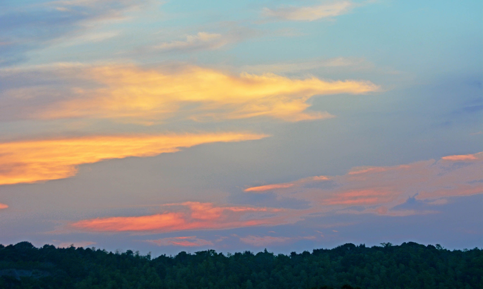 午后与黄昏的天空美景,江苏无锡锡山区锡北镇斗山村.