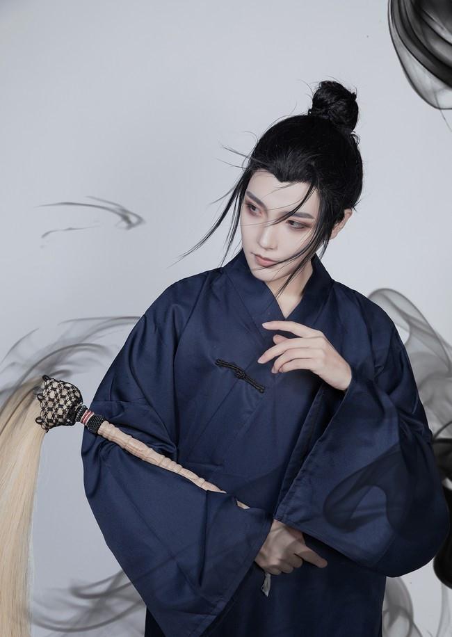 《一人之下》王也cos,一个眼神,就把王也的气质表达了出来