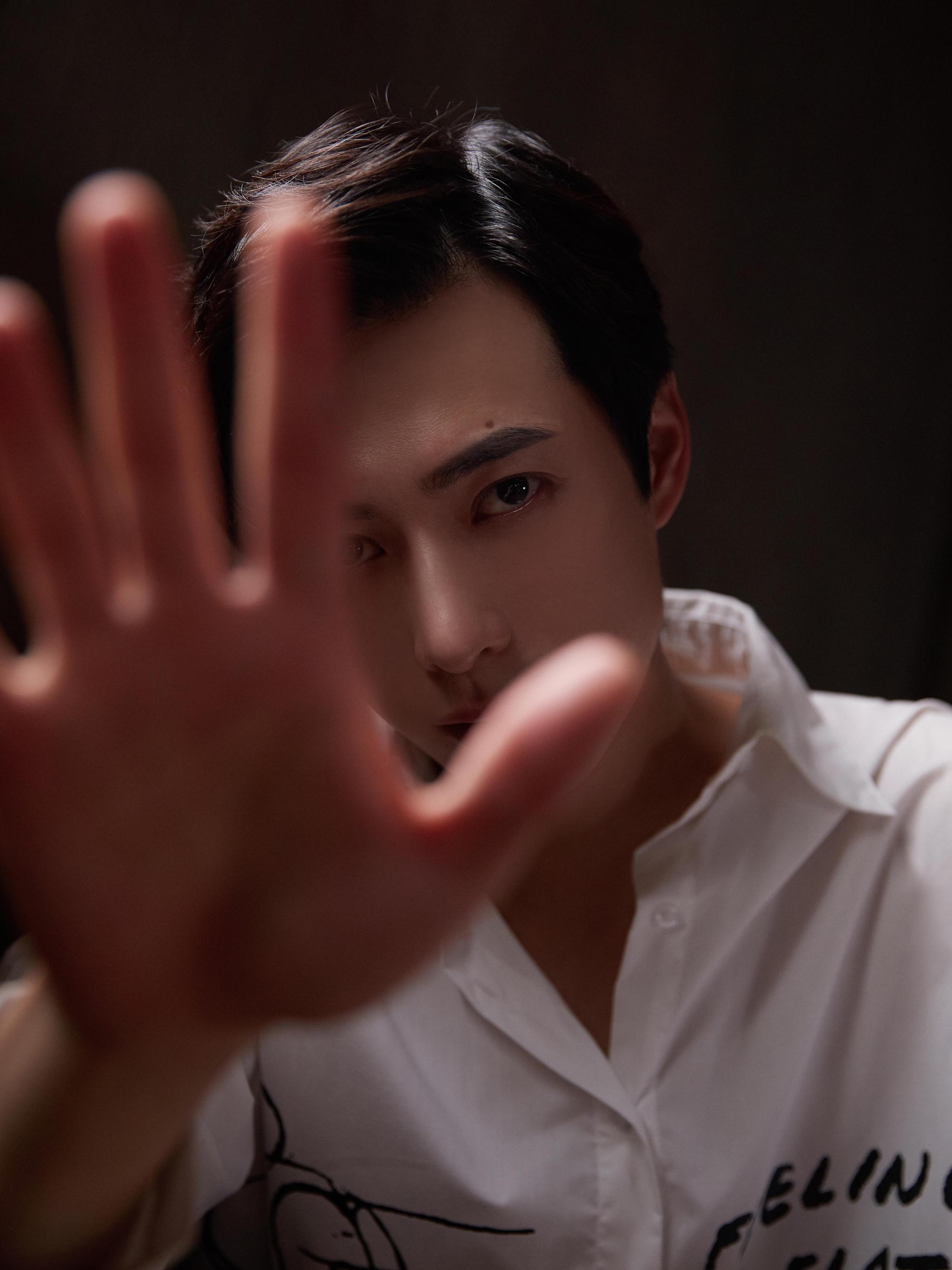 琉璃美人煞热播韩承羽写真曝光神秘感十足