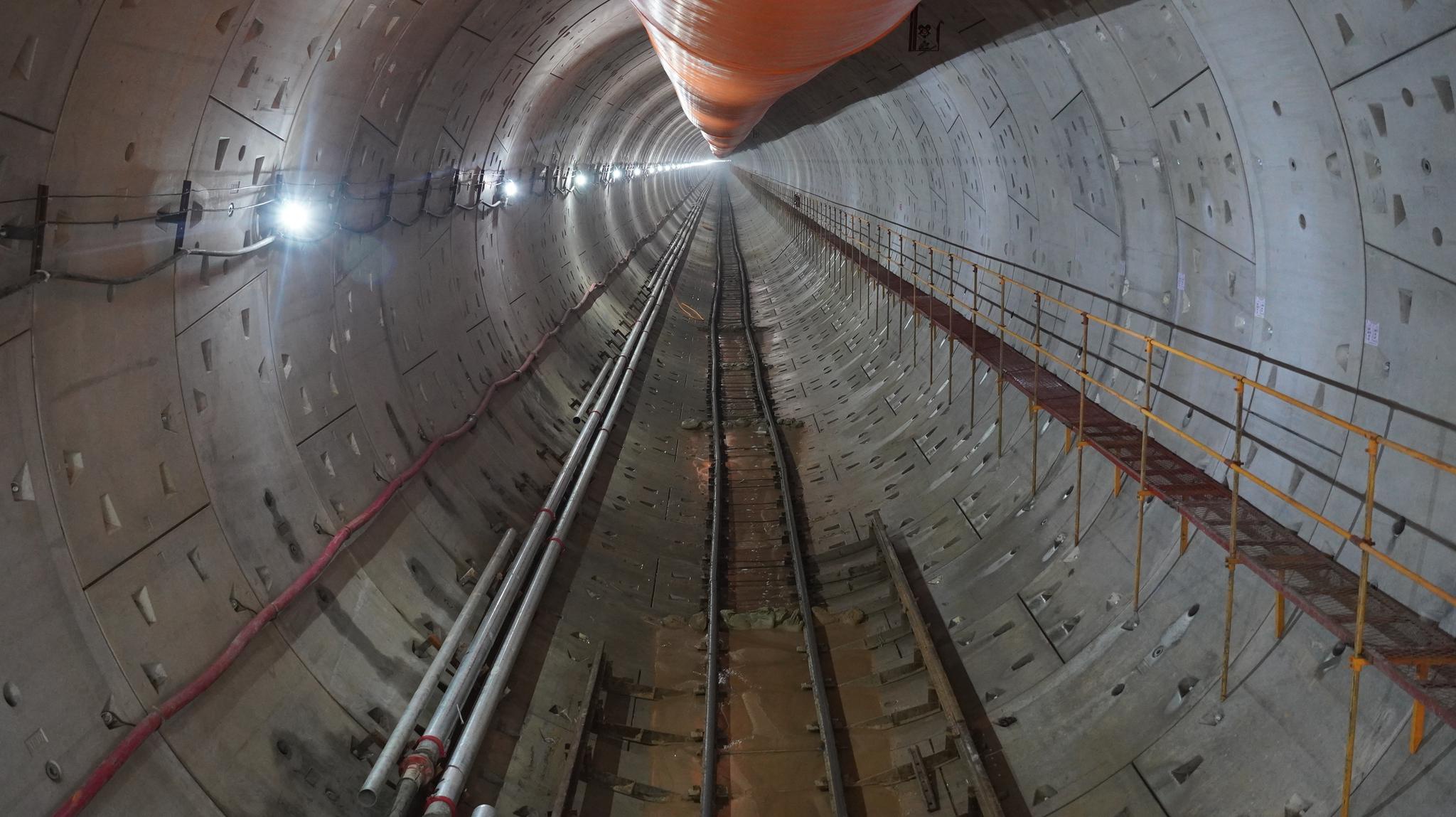 3工区12号盾构掘进破千米|工区|掘进|盾构机_新浪新闻