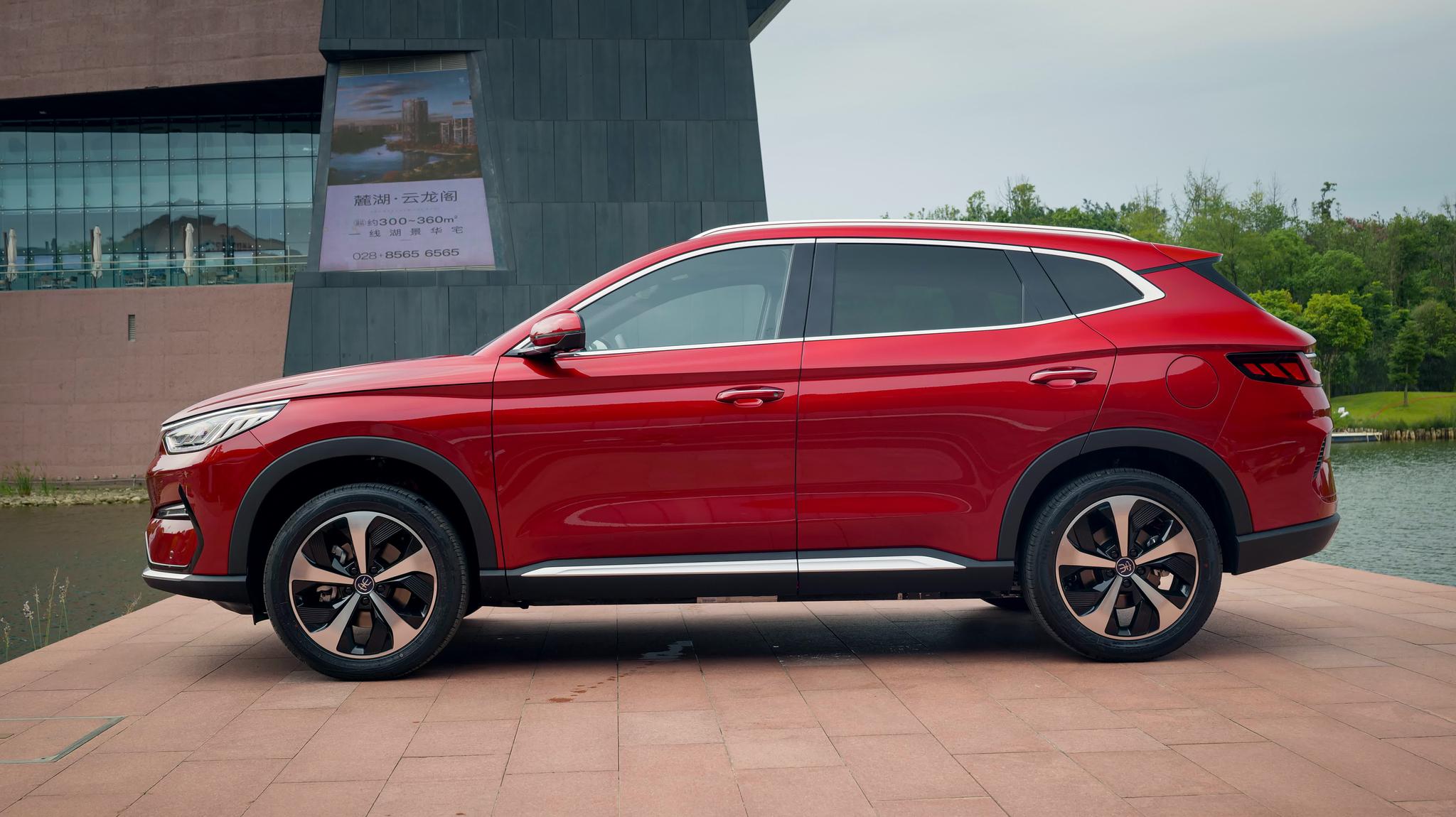 刀片上身够不够猛静态体验比亚迪宋plus