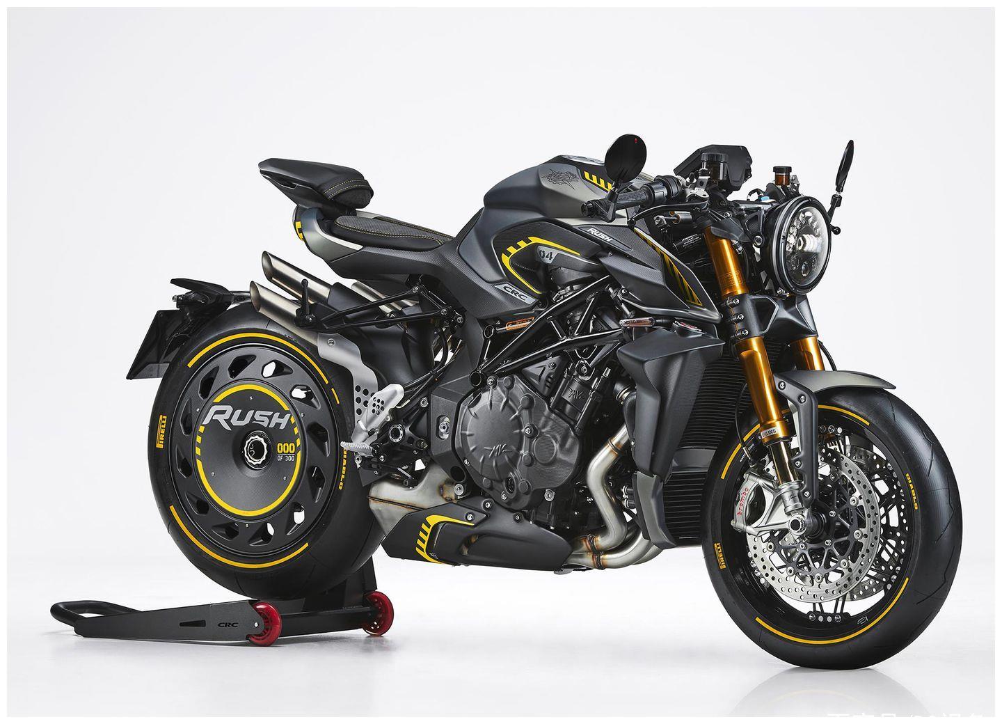 1000rr这款车型,由于当时mv奥古斯塔发展困难,所以在它的概念车亮相后