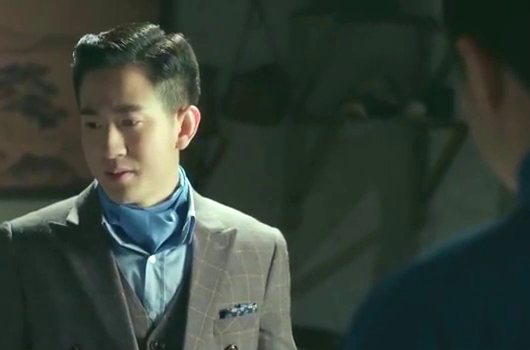 义海:景世琛警告顾兆礼看好顾筱阳,小伙每天喝的烂醉如泥