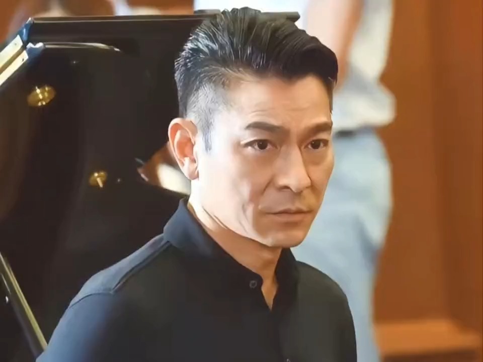 只有刻骨铭心的经历，才能露出释然又绝望的笑容刘德华