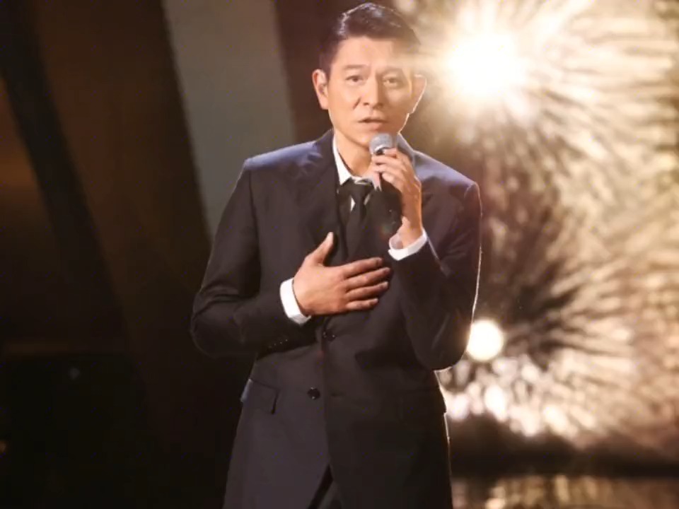 好声音见证人刘德华携好声音学员合唱《中国人》中国好声音