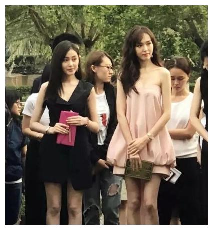 “以为个子很高,但其实很矮”的明星,长相跟身高完全不匹配!