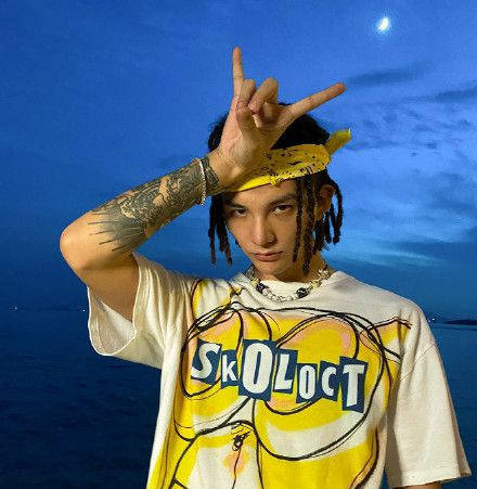 8万,败露后坦言本想改成18万|捐款|孩子王|心意_新浪新闻