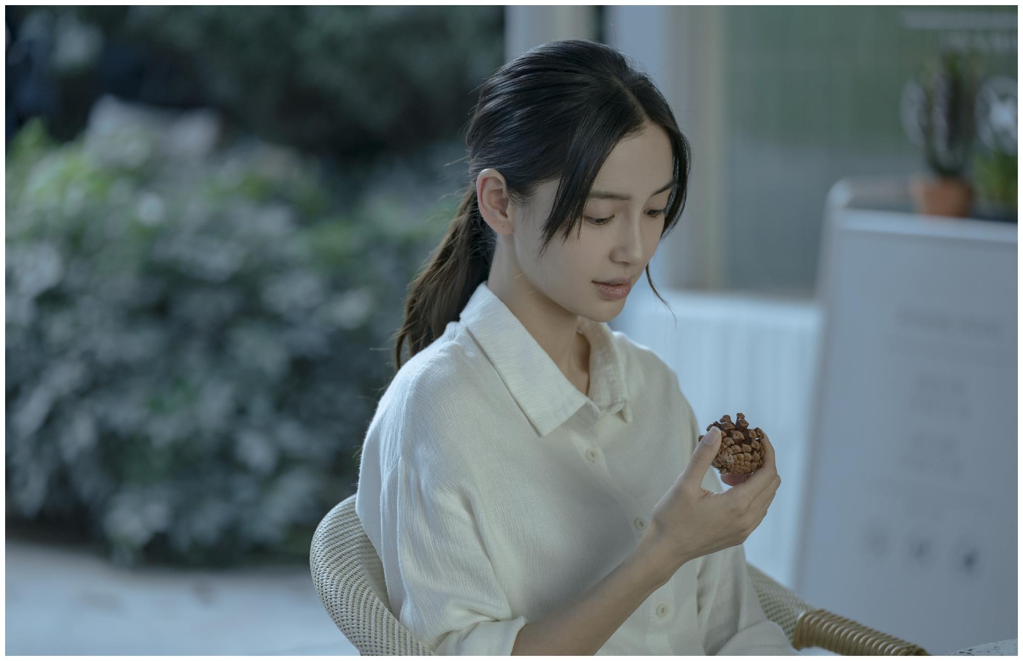 五分的争议:杨颖出演《摩天大楼》,哭戏上热搜,网友表示尴尬