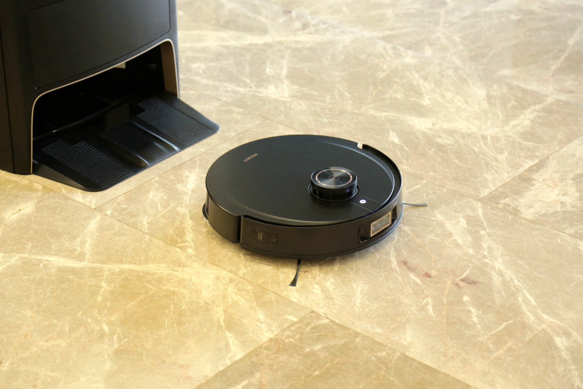 科沃斯yiko:扫地机里最强的ai