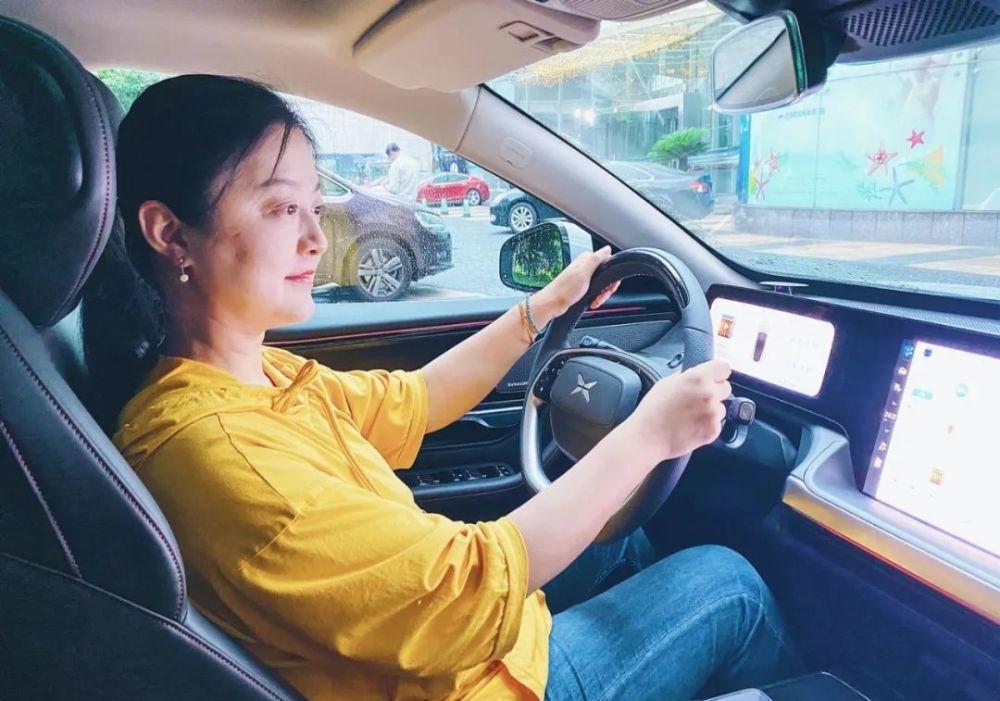 上海·友情岁月|灯语|灯带|王蕾_新浪新闻