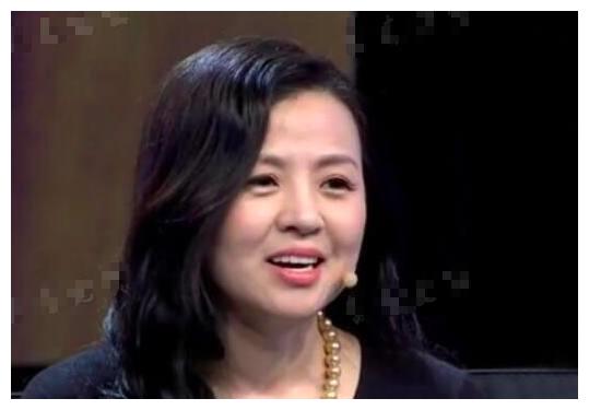 王刚辟谣妻子每月花费超百万太可笑,请告诉我一两百万怎么花呀