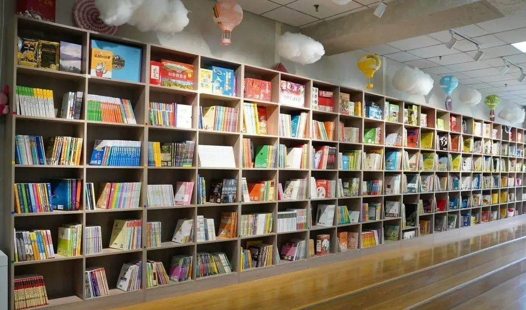 佩妮双语绘本馆用眼睛看世界用阅读看未来