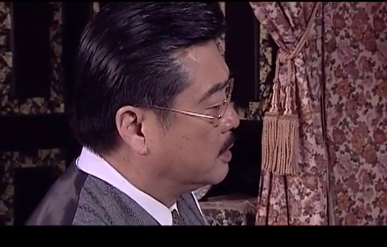 桑月就是赵泱的女儿,现在成了赵闳的女人,伍德这盘棋下得挺大