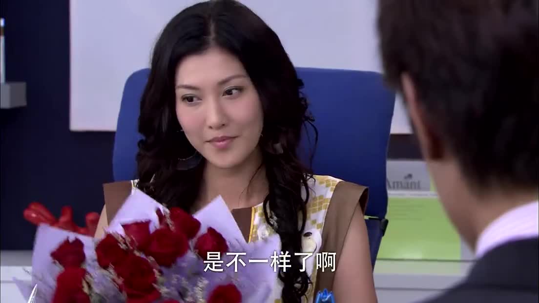 男子事业有成,就想着如何圈养金丝雀