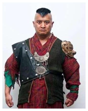 他是"后羿"的扮演者,与吴京李连杰是同门师兄弟,如今退到幕后|寇占文