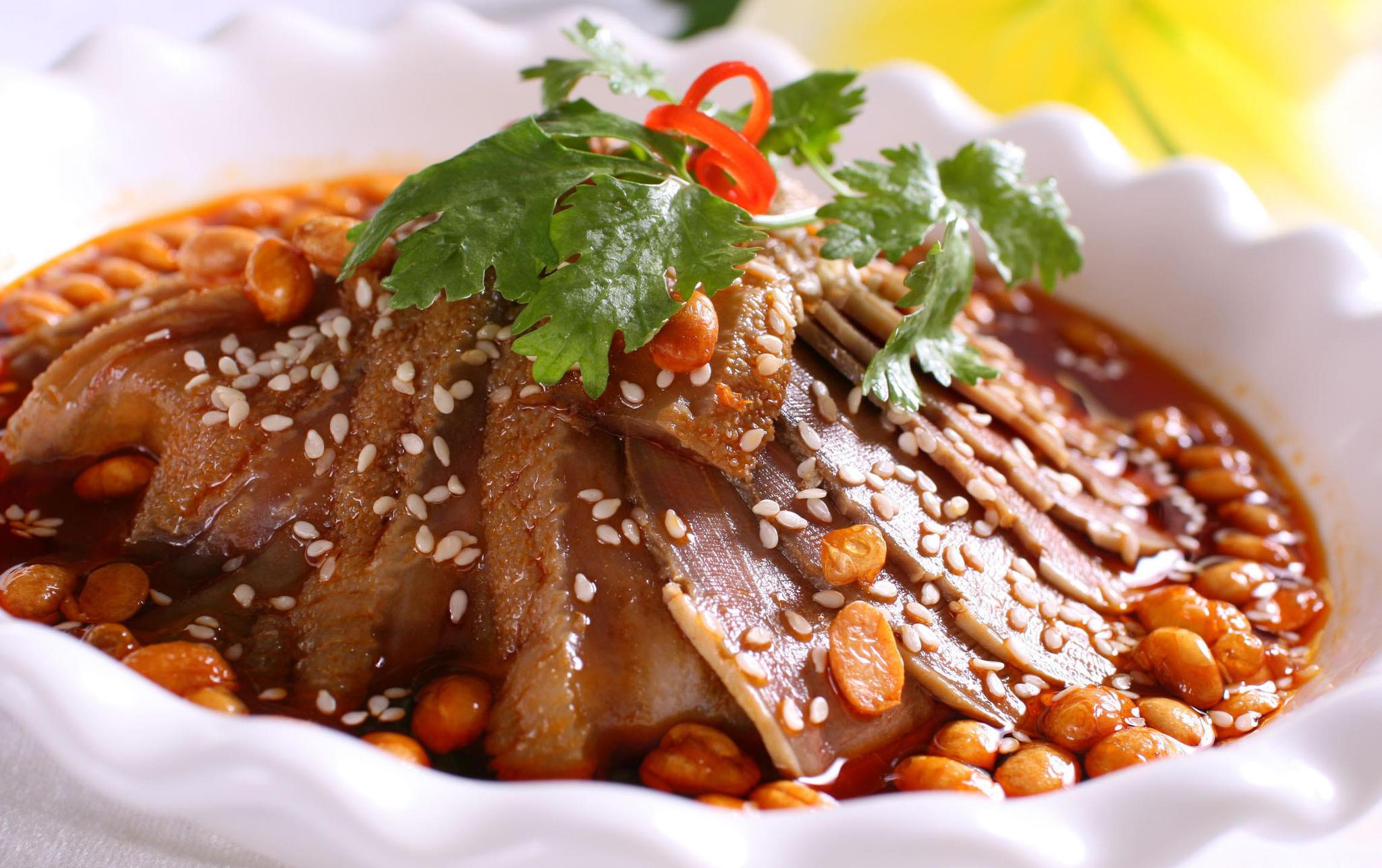 来成都一定要吃老成都人都点的街头小吃,吃到就是赚到