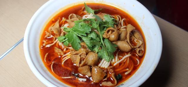 记忆中的肥肠面