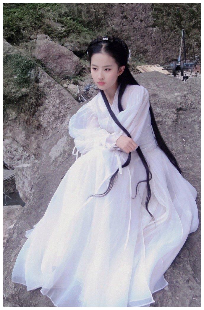刘亦菲版小龙女犹如天仙下凡清丽脱俗容颜绝世