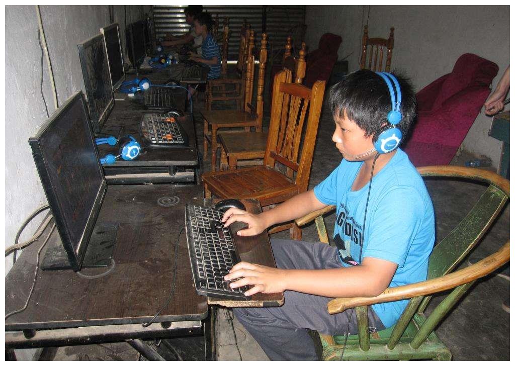 半年倒闭六千家,网吧的没落,少年们的理想乡为何开不下去了?