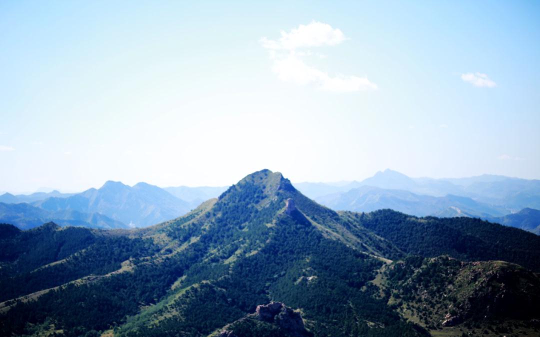 最美凌源:神奇的木兰山!