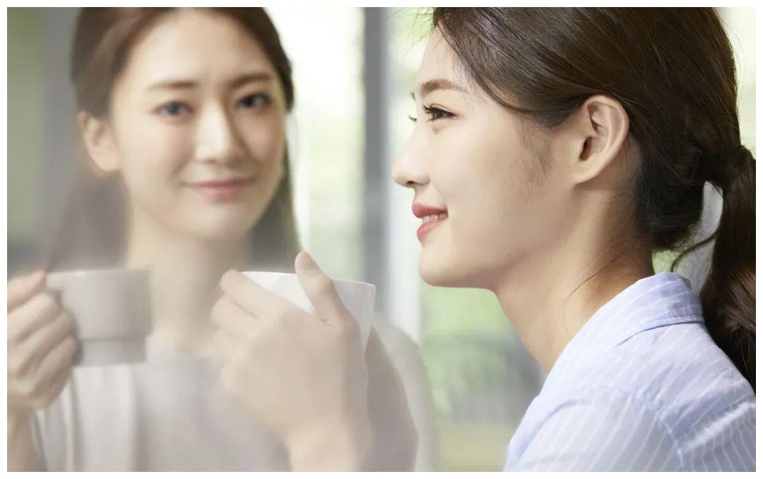 心理学:选一个你喜欢的镜子,测朋友眼中的你是什么样子的人休闲区蓝鸢梦想 - Www.slyday.coM 心理学:选一个你喜欢的镜子,测朋友眼中的你是什么样子的人休闲区蓝鸢梦想 - Www.slyday.coM