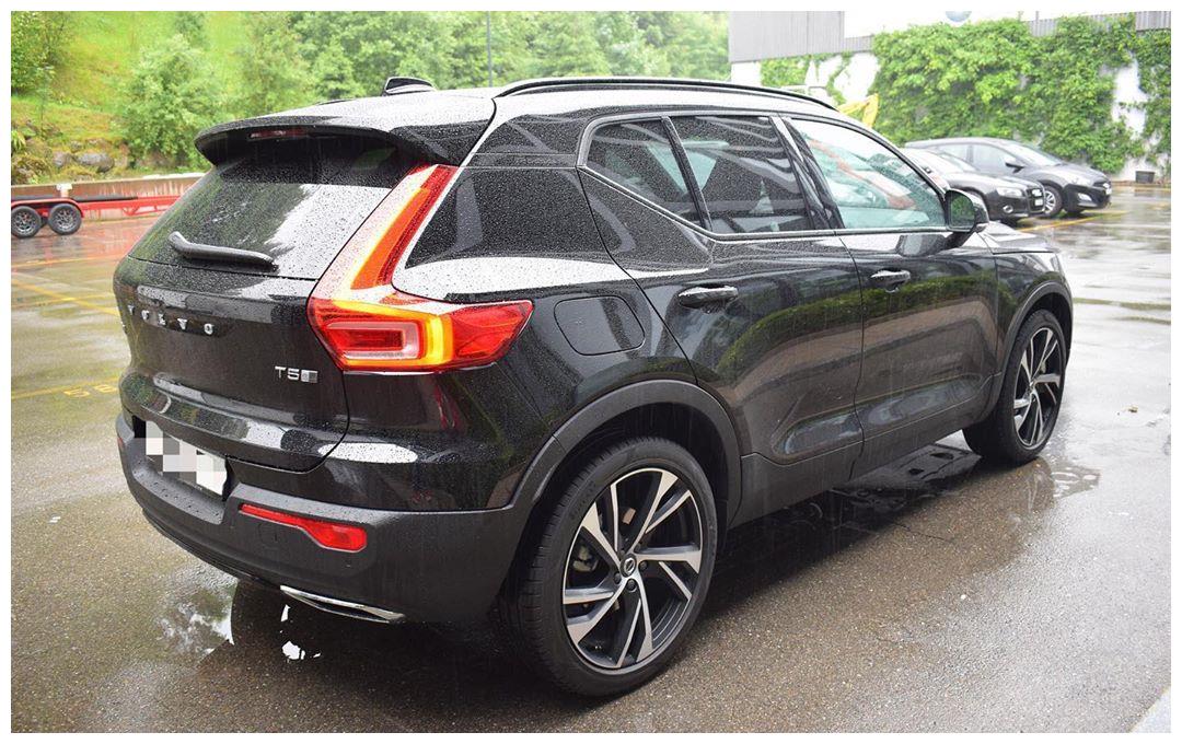 沃尔沃xc40实车 运动大气的设计