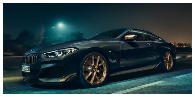 形如黑金闪电,宝马8系金色雷霆特别版官图发布