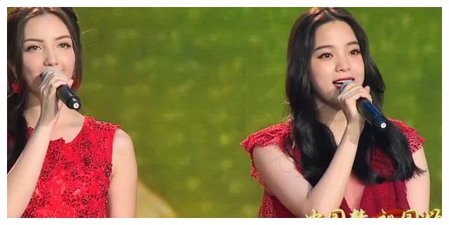 15位女星同台关晓彤压轴baby赢过李沁万茜指甲油脱落