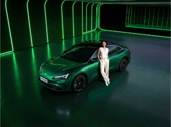 9.98万元起配城区NOA，极狐全新阿尔法S5重新定义轿跑？