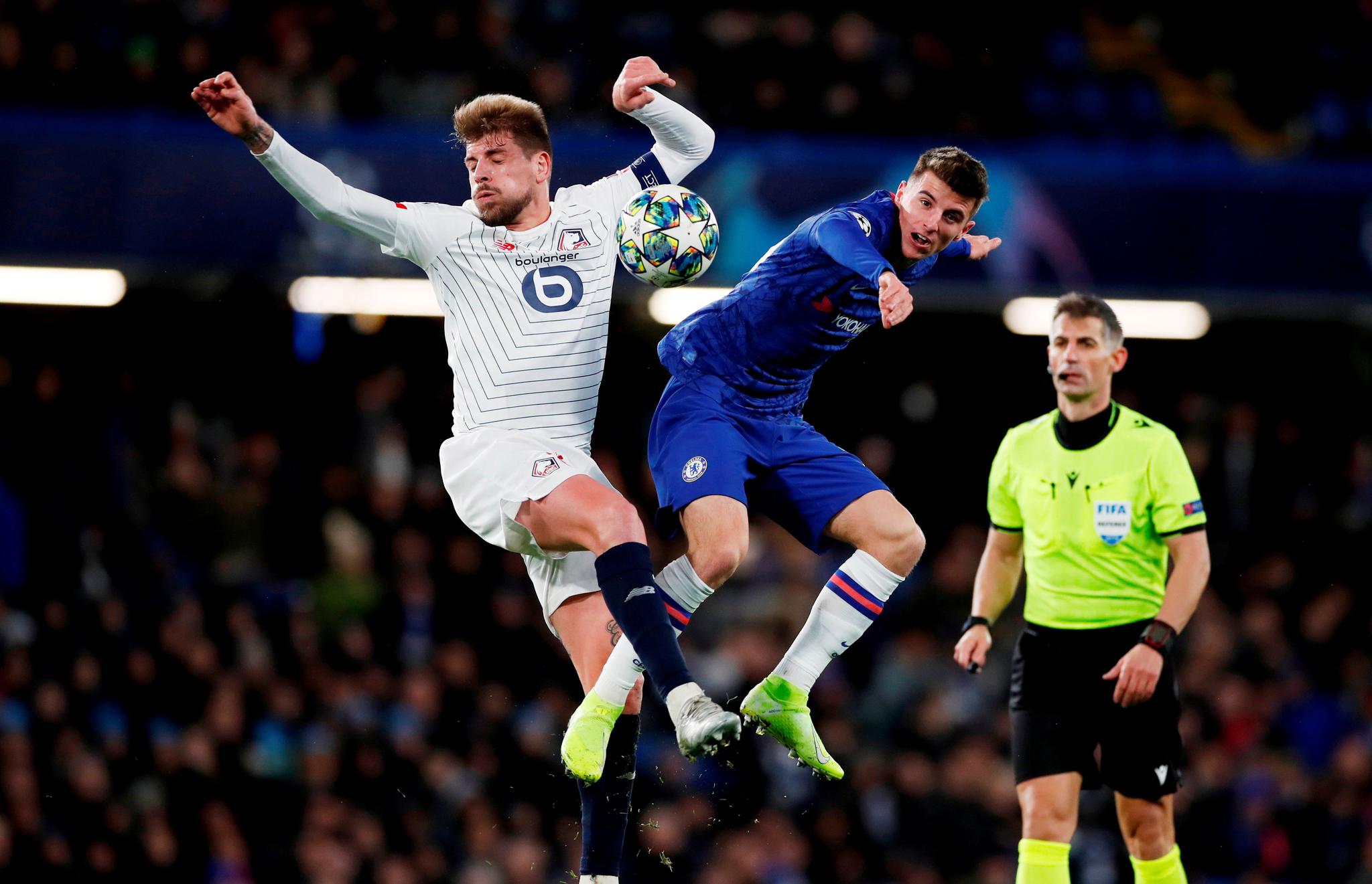 足球——欧冠:切尔西晋级十六强