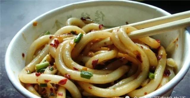 在湖南怀化安江米粉入口嫩滑筋道是怀化人念念不忘的味道