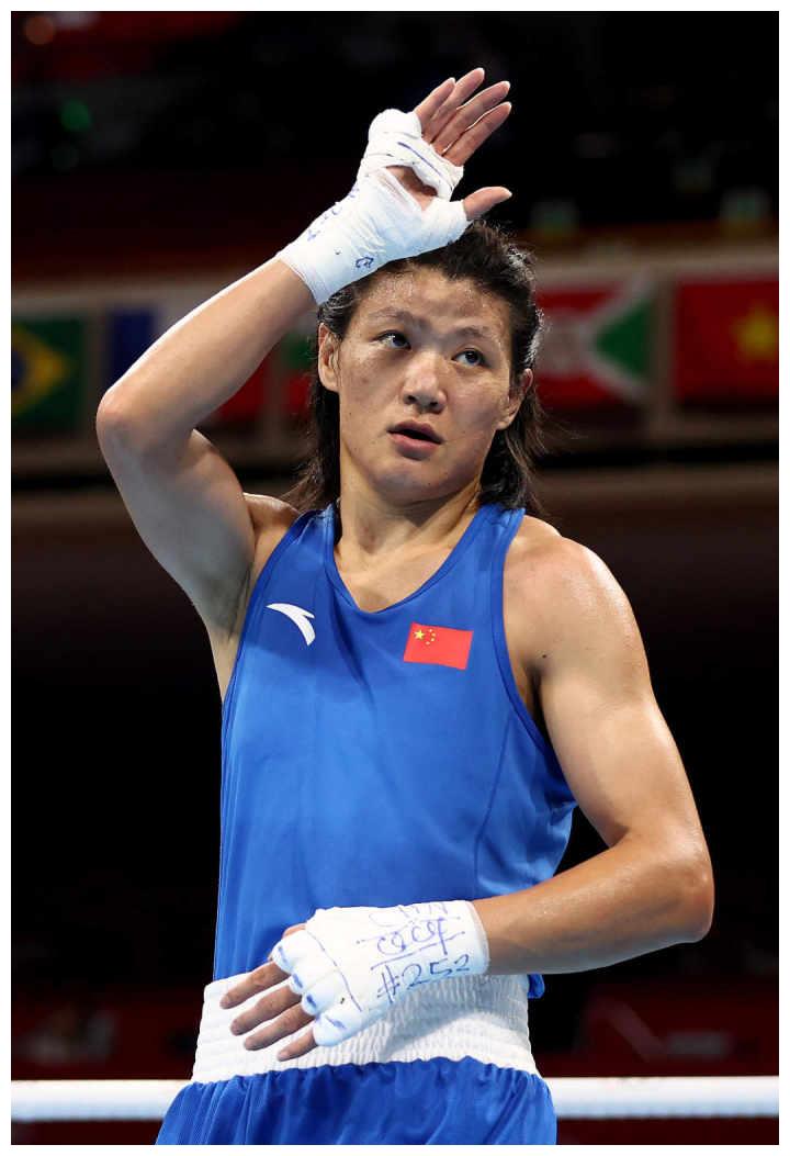 中国女拳王谷红夺得奥运会拳击女子沉量级银牌