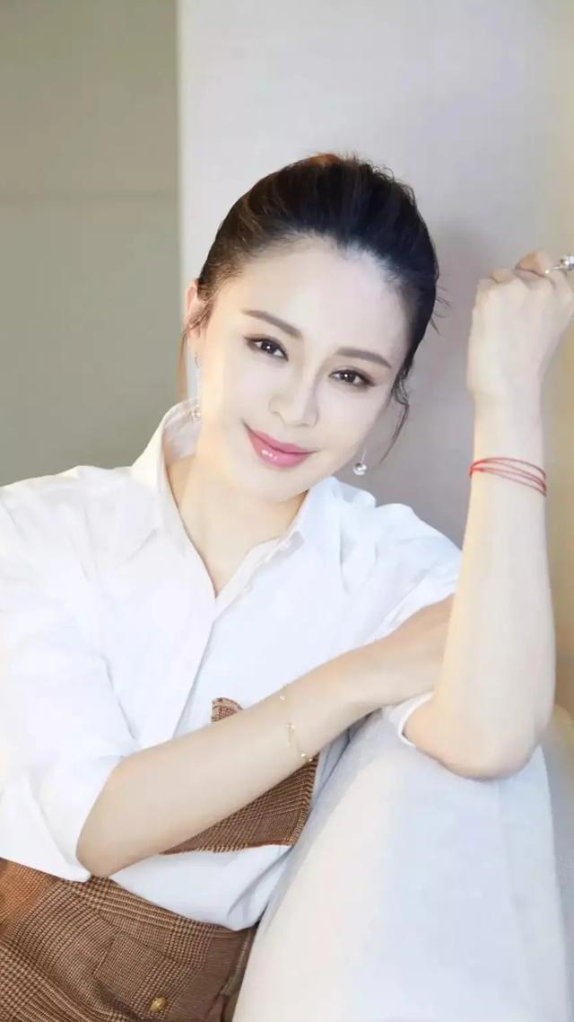 明星图集――关悦!_高清图集_新浪网