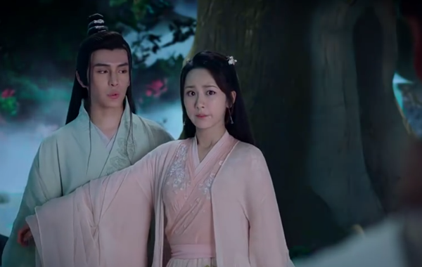 《香蜜》五个给自己配音的人,杨紫真邓伦帅,她还如十七年前一样