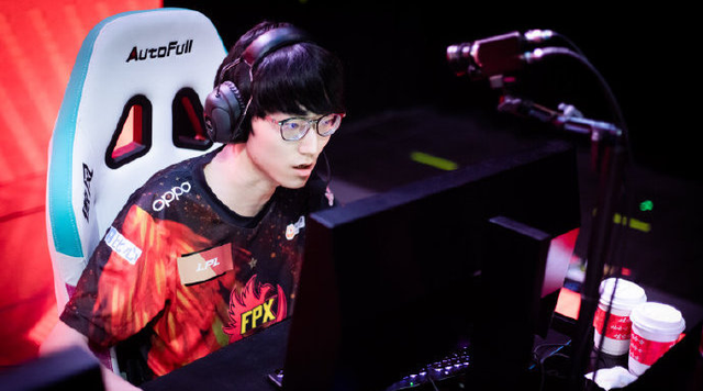 Nuguri直言退役是因为在FPX有心结，水友：对你还不好吗？休闲区蓝鸢梦想 - Www.slyday.coM