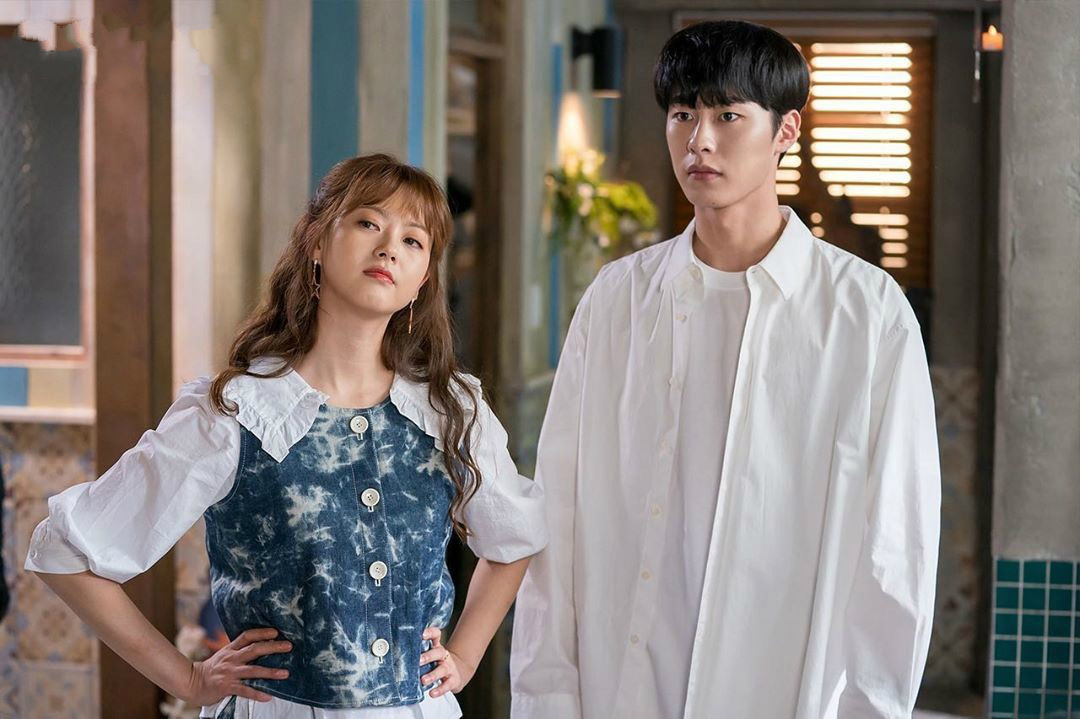 高雅拉李宰旭新剧开播开甜宠剧新模式穷苦恋人也能极致甜宠