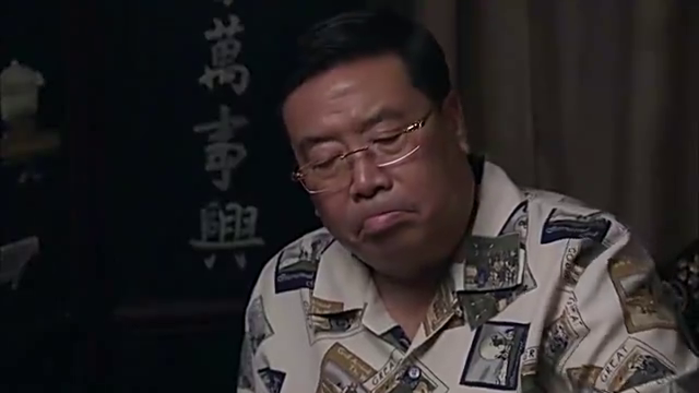 正阳门下:韩春明审判不出席,光凭一张纸,竟然让关小关自己撤诉