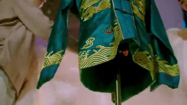 因为遇见你:徐卉婕把雨欣的参赛服换了,当众说出了真相,解脱了