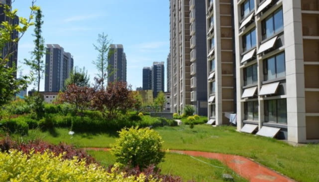 安全教育：90后男子窗外施工被人切断安全绳坠楼，女子：他吵我了休闲区蓝鸢梦想 - Www.slyday.coM