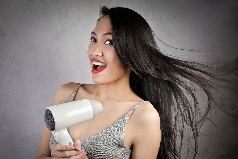 自己总吹不好,做到这三点谁吹都顺直|头发|理发店|抛光_新浪新闻