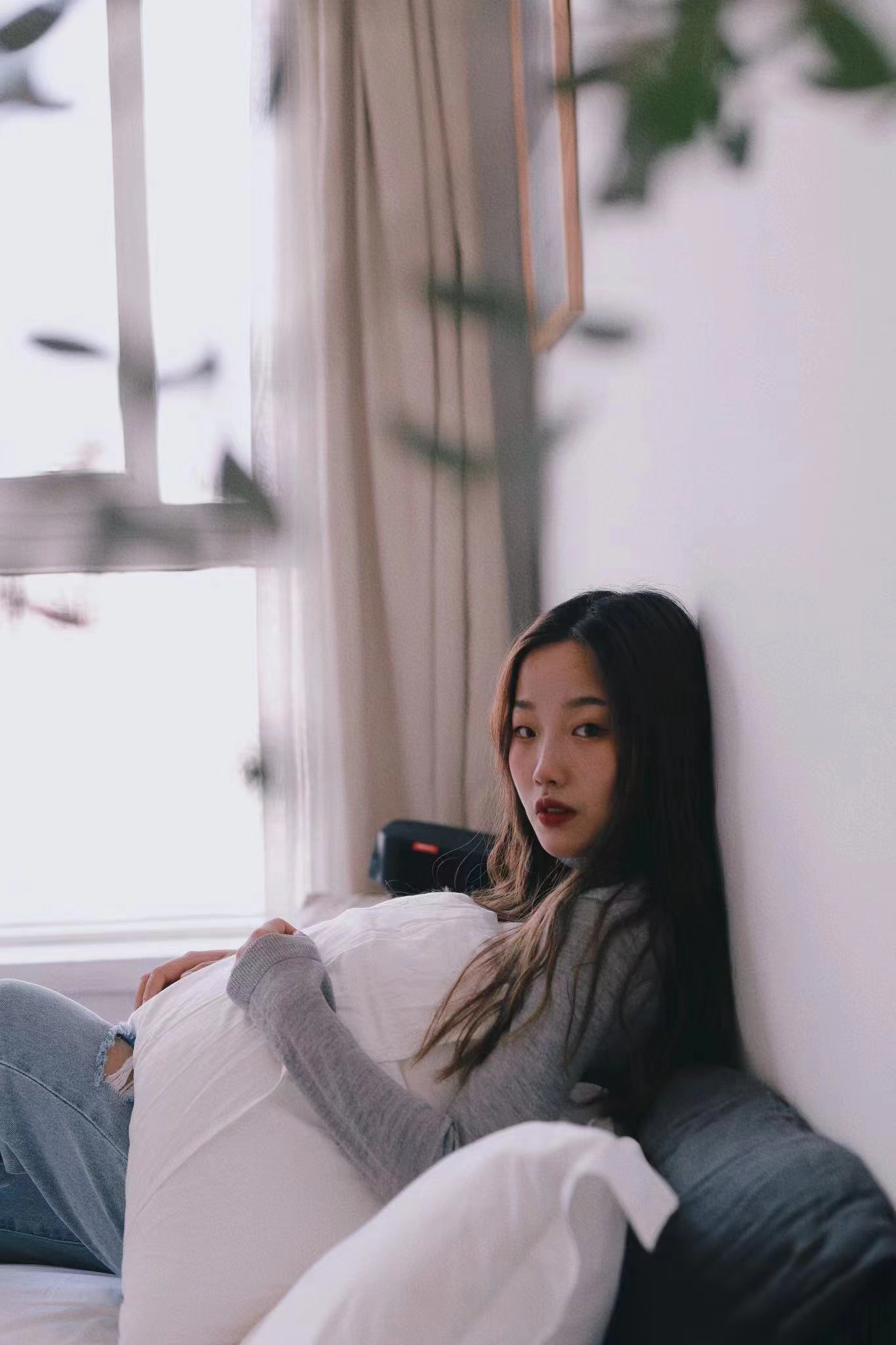 张露馨新作熄火上线灵动嗓音渲染别样浪漫