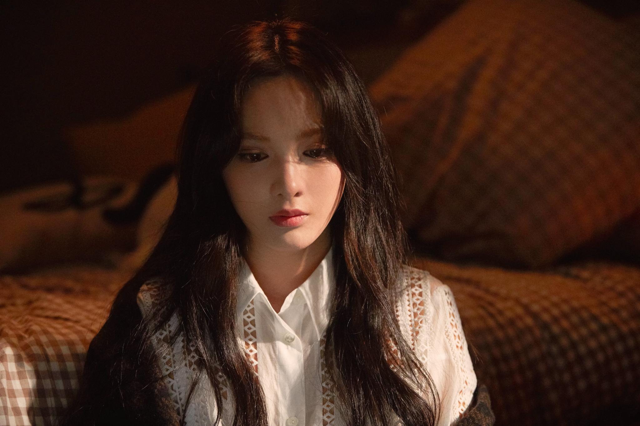 彭小苒助演郭敬明《少年之名》mv 青春校服造型诠释多元塑造力