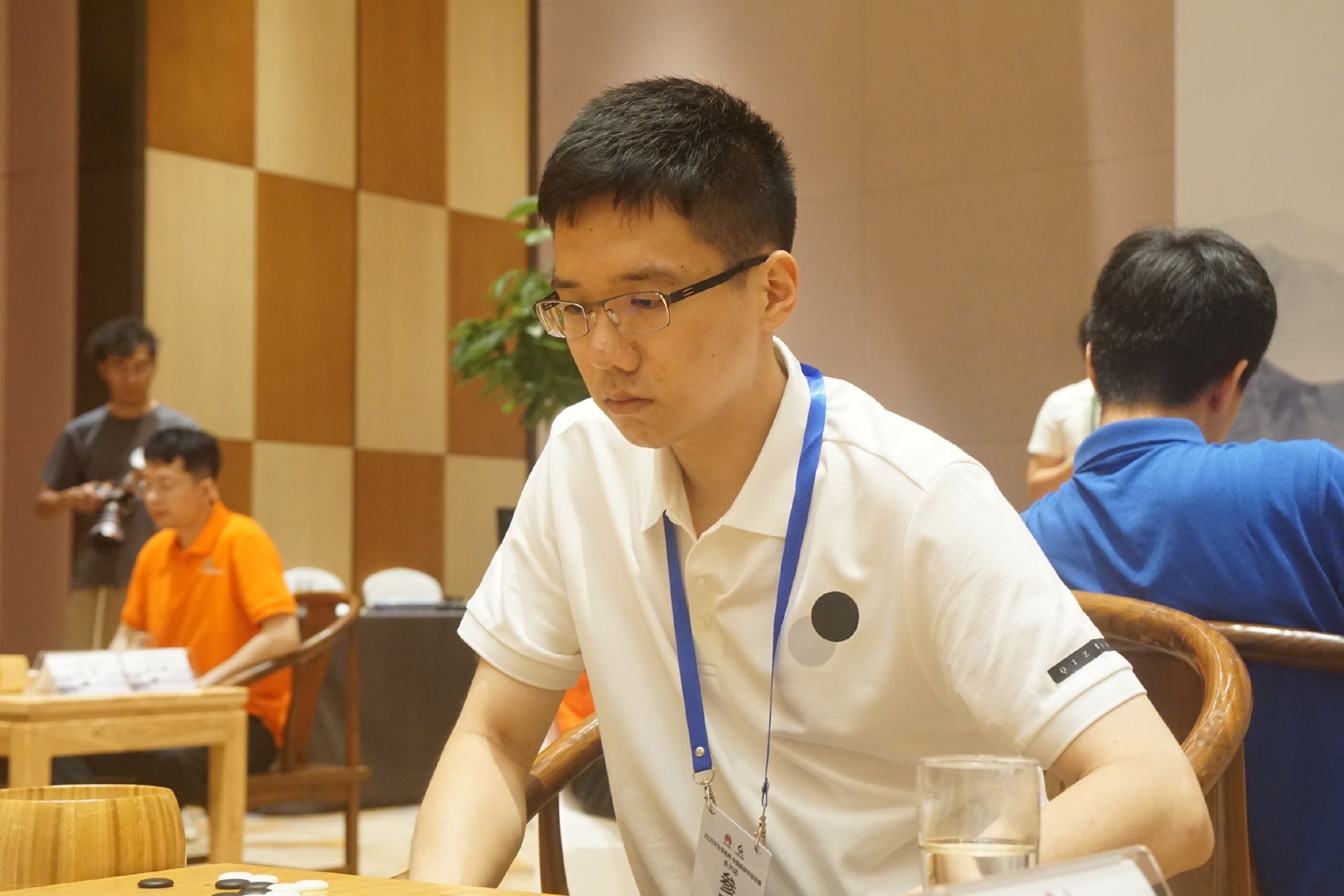 王世一vs唐韦星王世一唐韦星伊凌涛vs戎毅伊凌涛戎毅柯洁陈梓健vs时越