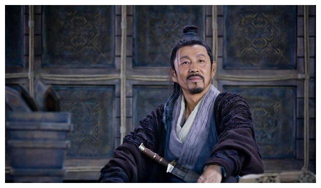 周苛和周昌堂兄弟便是如此,他们都和刘邦一样是沛县人.