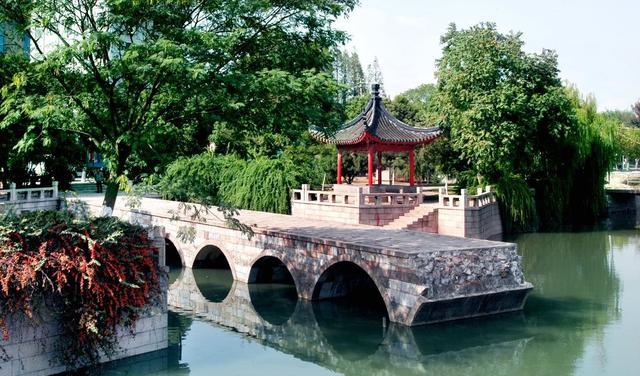 苏州有一座千年长桥,被誉为江南真正的断桥,比西湖断桥更形象|垂虹桥