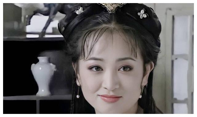 还记得"碧游仙子"吗?她因《知否》翻红后,新剧为唐嫣做配角