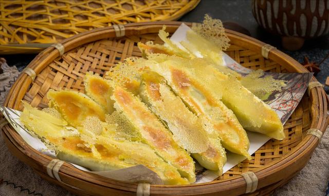 做脆皮锅贴,浇面粉水还是鸡蛋液?